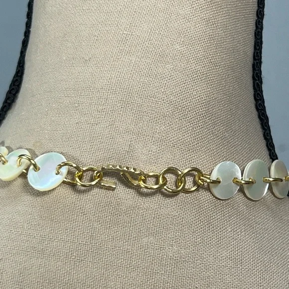 Tiger Shell Statement Necklace Natural Brown White Boho  Jewelry size 18” - Picture 5 of 5